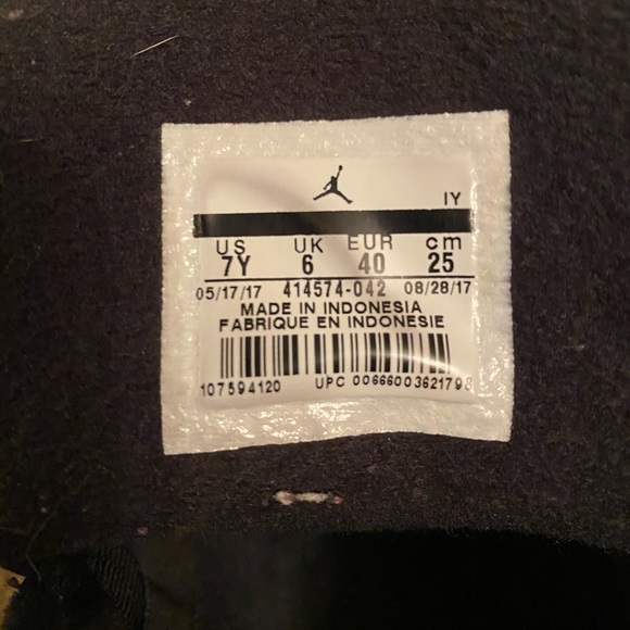 Air Jordan 13 Retro ‘Altitude’ (GS) - Picture 7 of 9